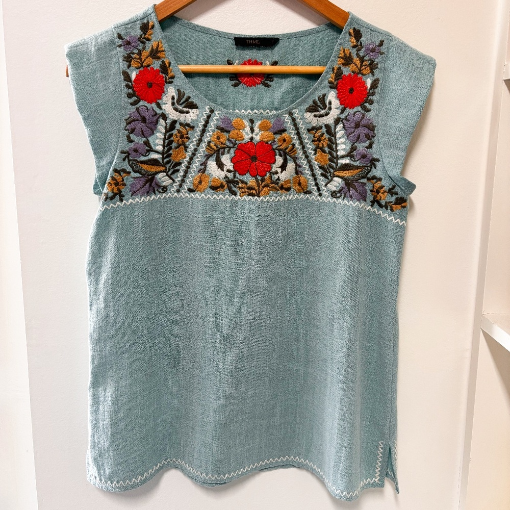 THML Women's Embroidered Petal Sleeve Top Size XS